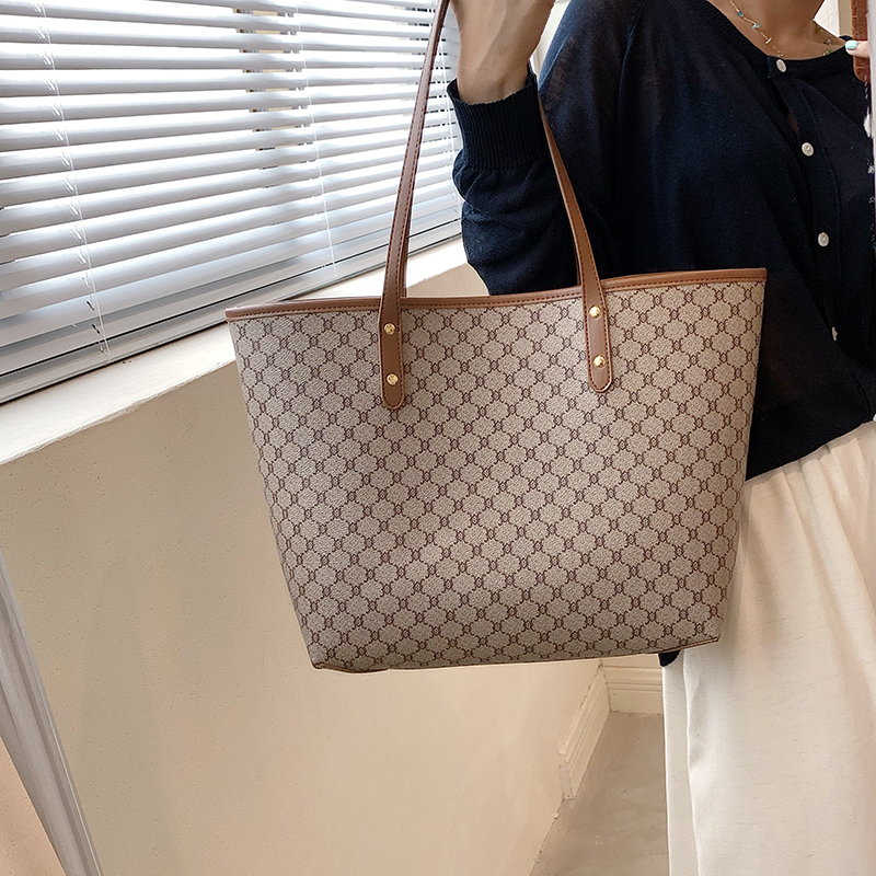 2 Pcs/set Luxury Designer High Capacity Tote Handbag for Women 2022 Trends Brand Designer Striped Shopper Shoulder Shopping Bag | Fugo Best